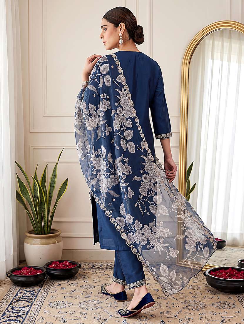 Women Embroidered Three Quarter Sleeve Kurta Pant With Dupatta Set - 22702435 -  Standard Image - 4