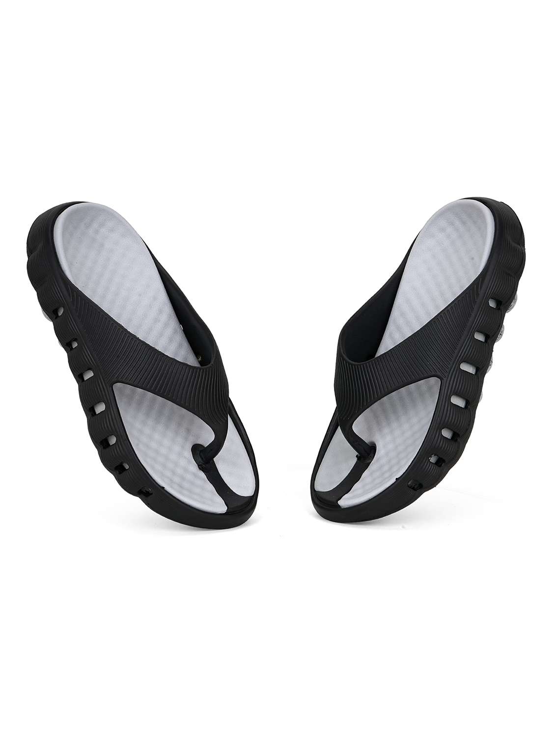 Men Solid Toe Separator Flip Flop - 22702953 -  Standard Image - 1