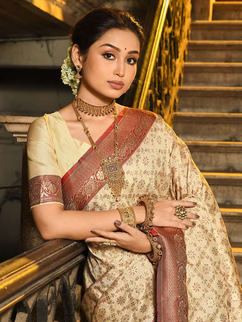 Women Self Design Banarasi Saree With Blouse - 22703335 -  Standard Image - 1