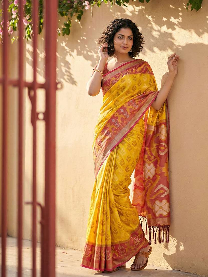 Women Self Design Pochampalli Saree With Blouse - 22703378 -  Standard Image - 4