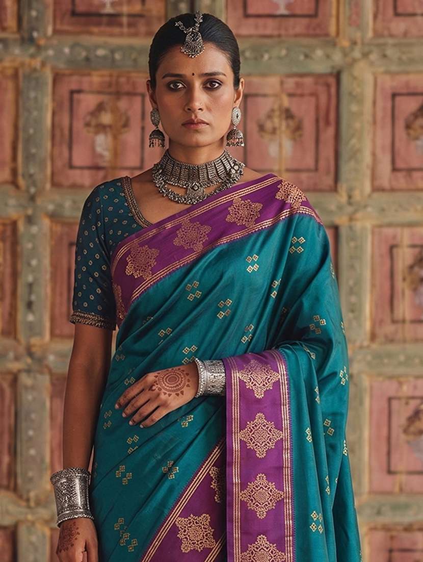Women Self Design Banarasi Saree With Blouse - 22703458 -  Standard Image - 1