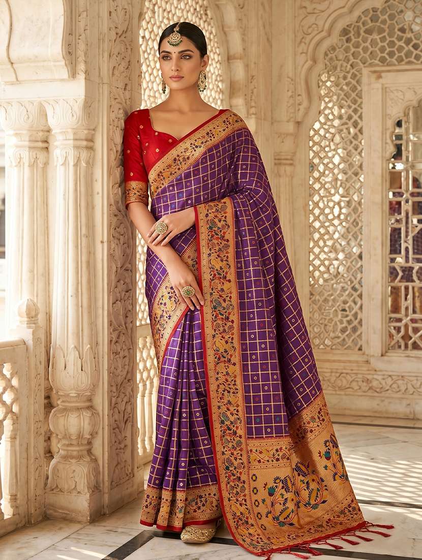 Women Self Design Bordered Saree With Blouse - 22703479 -  Standard Image - 1