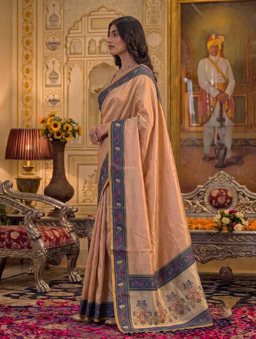 Women Self Design Paithani Saree With Blouse - 22703568 -  Standard Image - 1