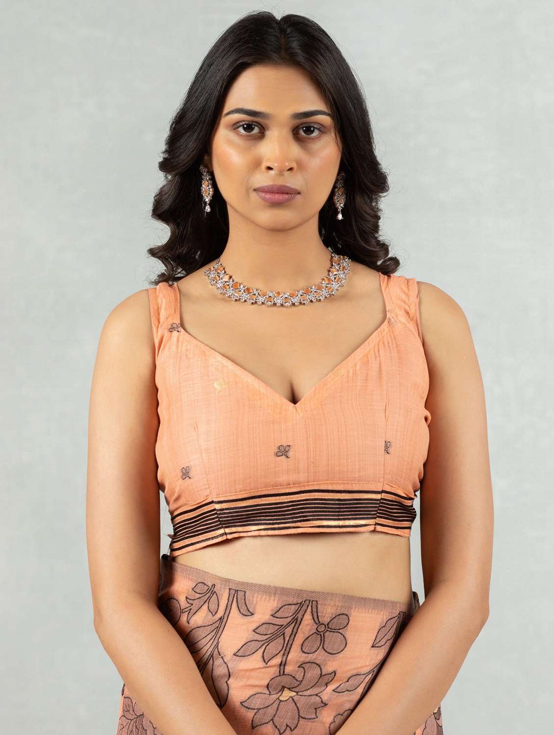 Women Self Design Handloom Saree With Blouse - 22704326 -  Standard Image - 4