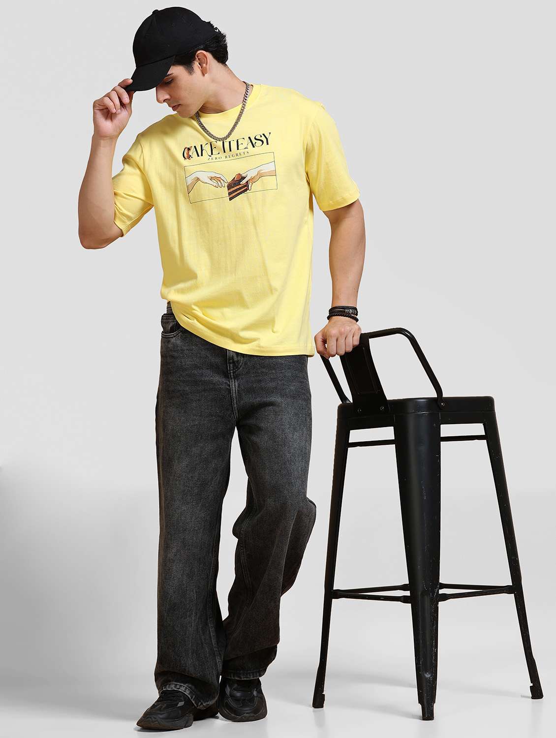 Men Printed Short Sleeve Loose Fit T-shirt - 22704356 -  Standard Image - 4