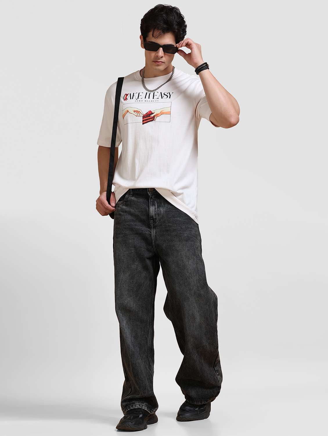 Men Printed Short Sleeve Loose Fit T-shirt - 22704357 -  Standard Image - 4