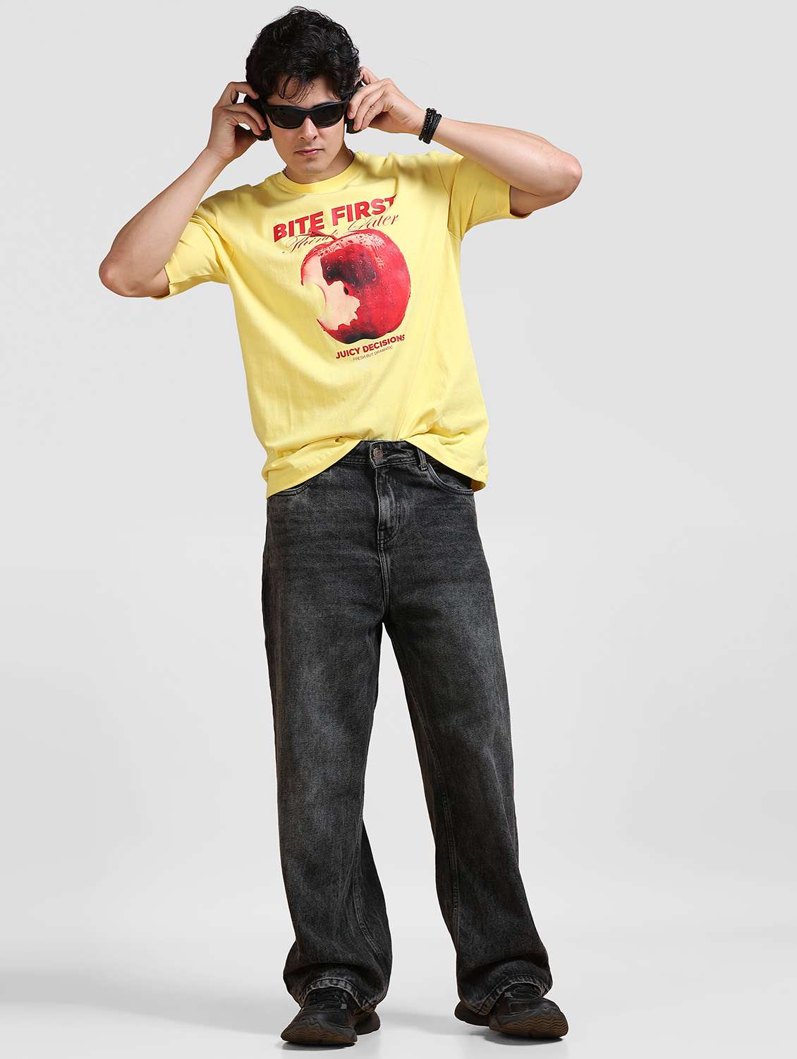 Men Printed Short Sleeve Loose Fit T-shirt - 22704382 -  Standard Image - 4