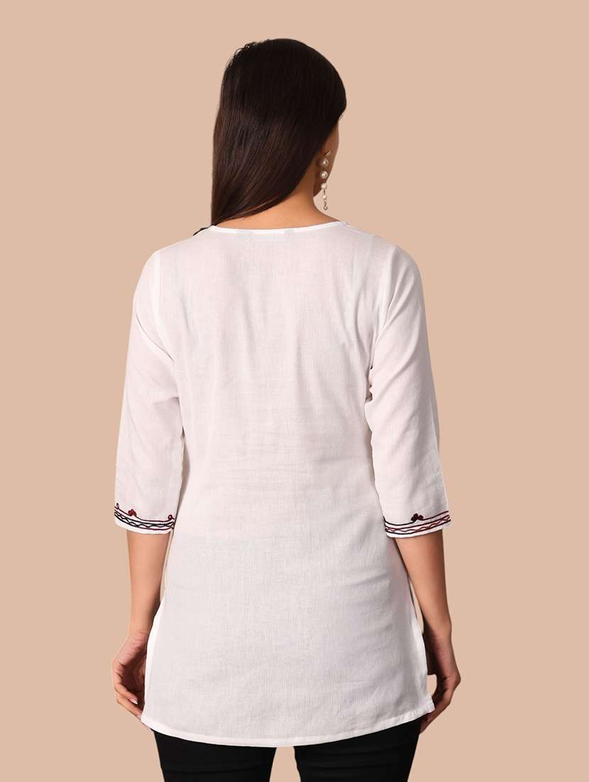 Women Embroidered Three Quarter Sleeves Straight Kurti - 22704591 -  Standard Image - 4