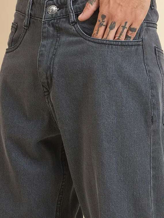 Men Plain Mid Rise Full Length Relaxed Fit Jeans - 22704760 -  Standard Image - 1