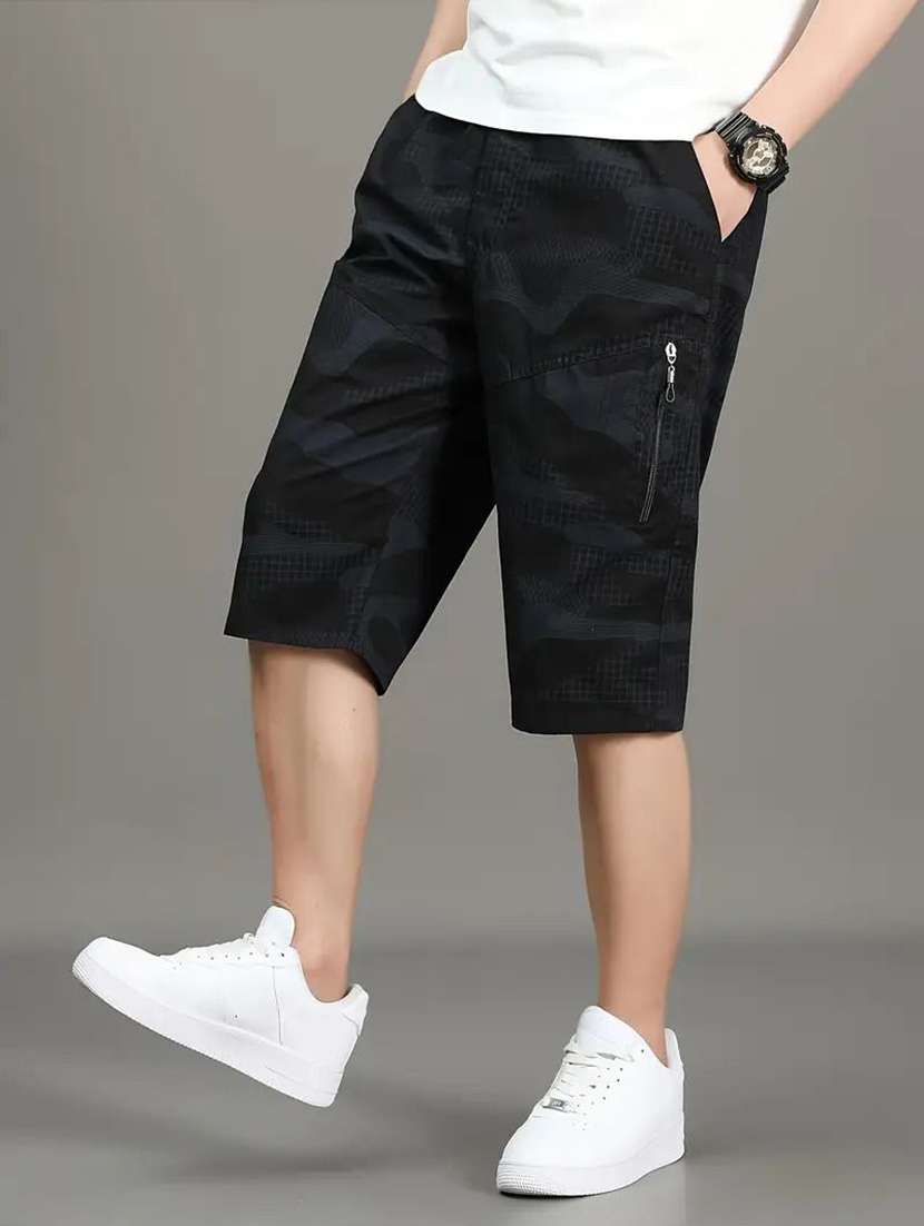 Men Printed Mid Rise Regular Fit Three Fourth Shorts - 22704871 -  Standard Image - 1