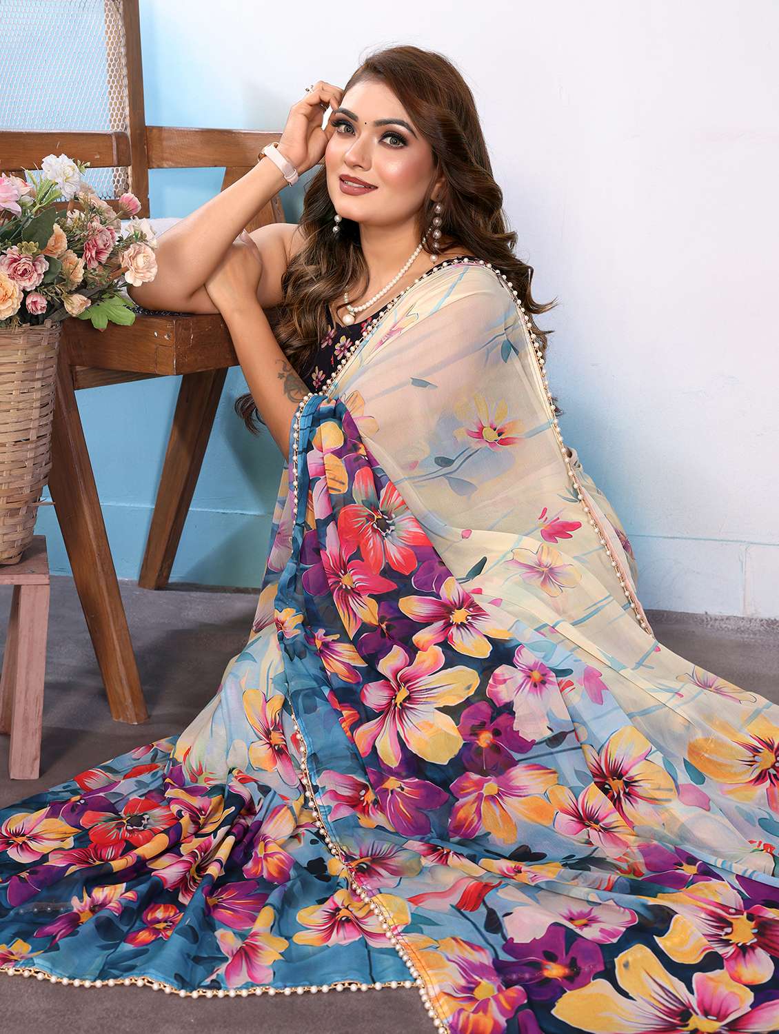 Women Printed Casual Wear Saree With Blouse - 22707305 -  Standard Image - 1