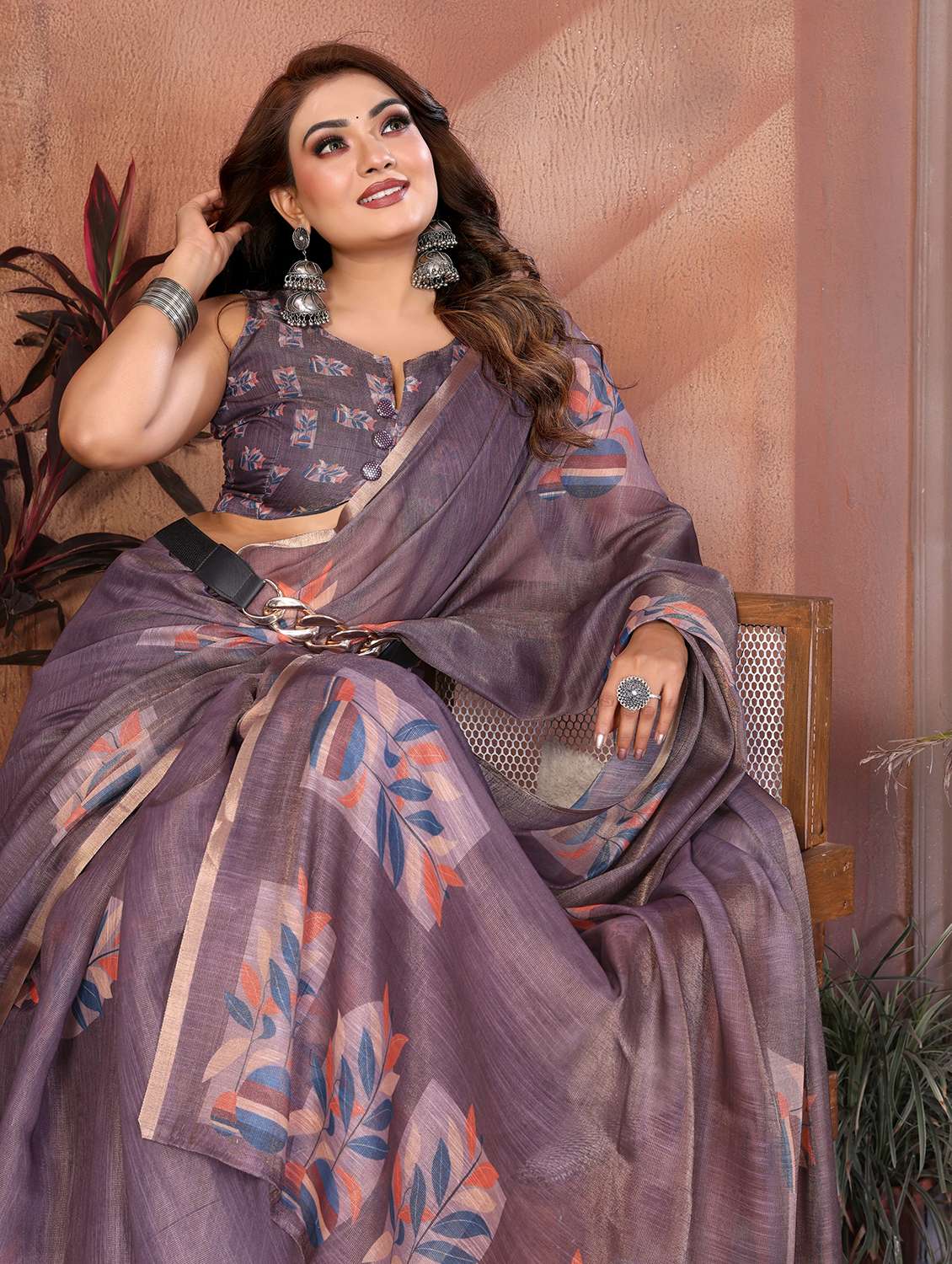 Women Printed Casual Wear Saree With Blouse - 22707331 -  Standard Image - 1