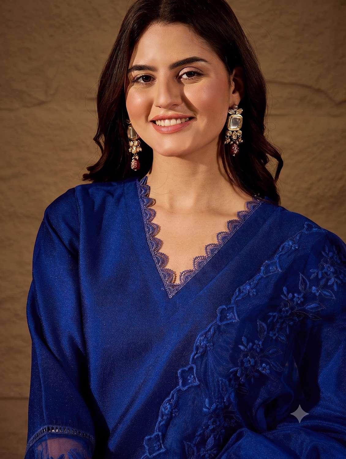 Women Solid Three Quarter Sleeves Kurta Pant Set With Dupatta - 22707368 -  Standard Image - 1