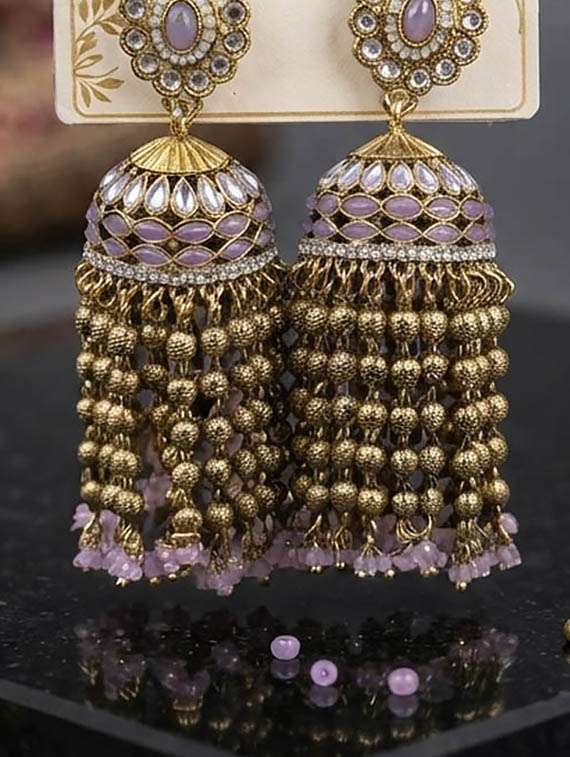 Women Kundan Jhumka Earrings With Beads - 22718682 -  Standard Image - 1