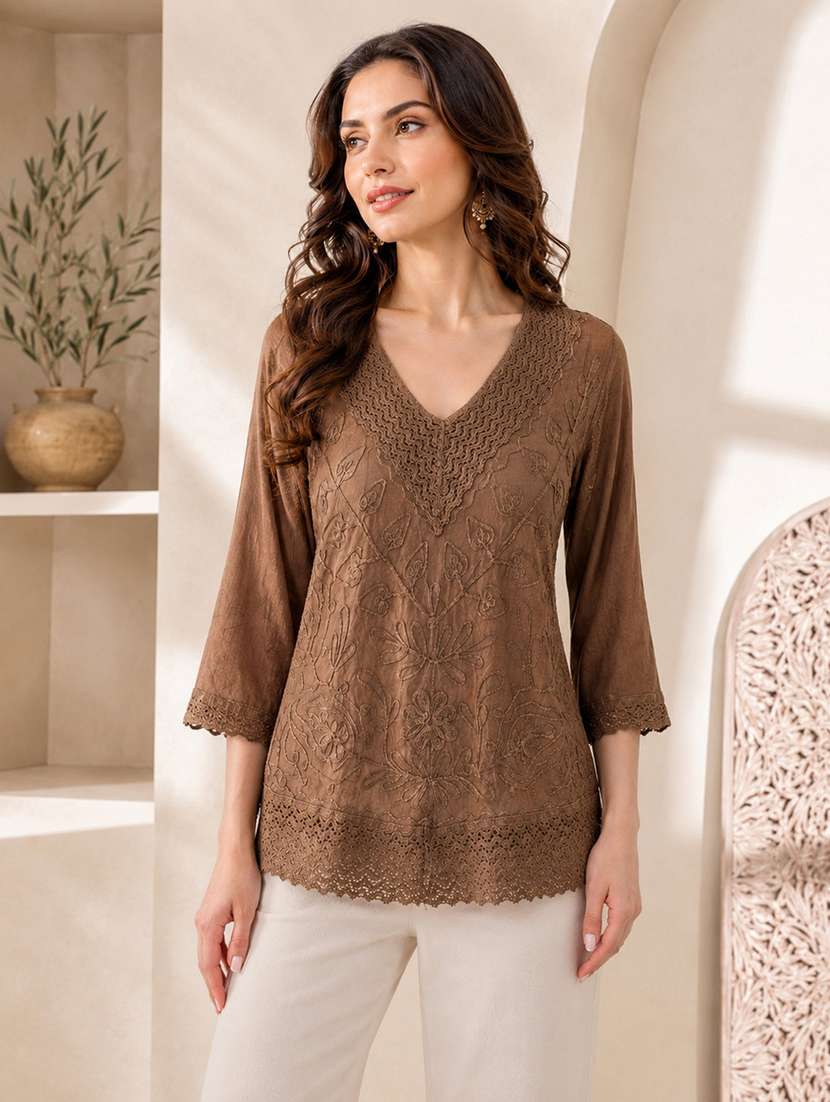 Women Embroidered Three Quarter Sleeves Straight Kurti - 22719482 -  Standard Image - 1