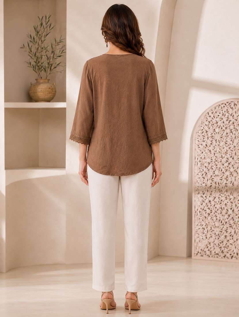 Women Embroidered Three Quarter Sleeves Straight Kurti - 22719482 -  Standard Image - 4