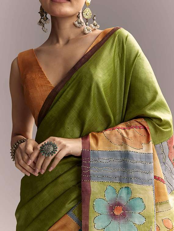 Women Printed Embroidered Saree With Blouse - 22719592 -  Standard Image - 1