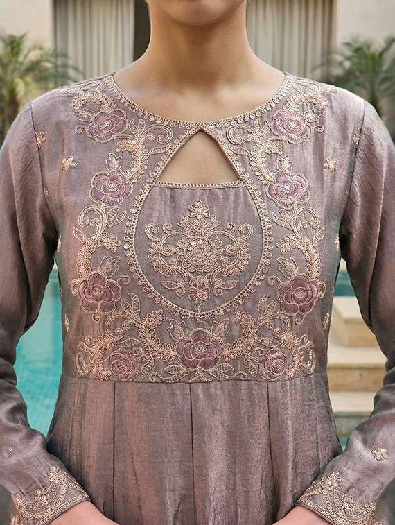 Women Embroidered Three Quarter Sleeves Kurta Pant Set With Dupatta - 22719614 -  Standard Image - 1