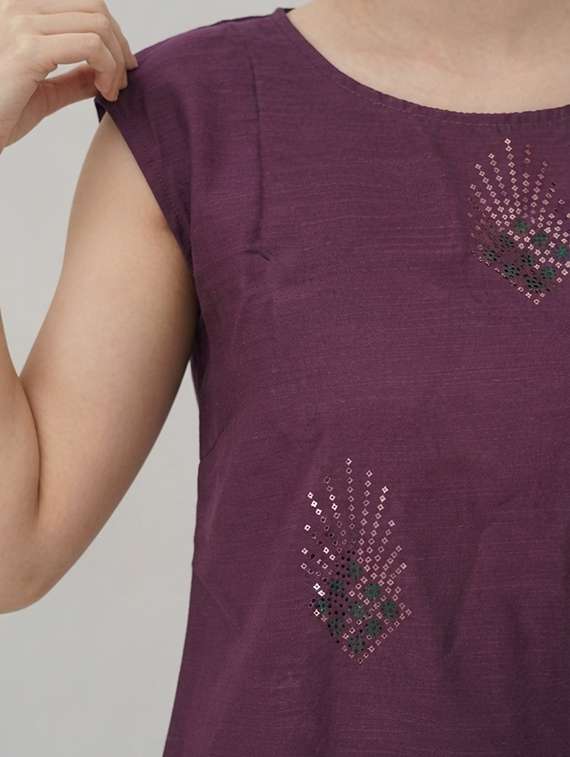 Women Embellished Cap Sleeves Regular Top - 22719618 -  Standard Image - 1