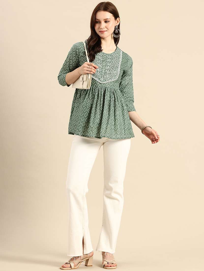 Women Printed Three Quarter Sleeves Flared Top - 22719769 -  Standard Image - 4