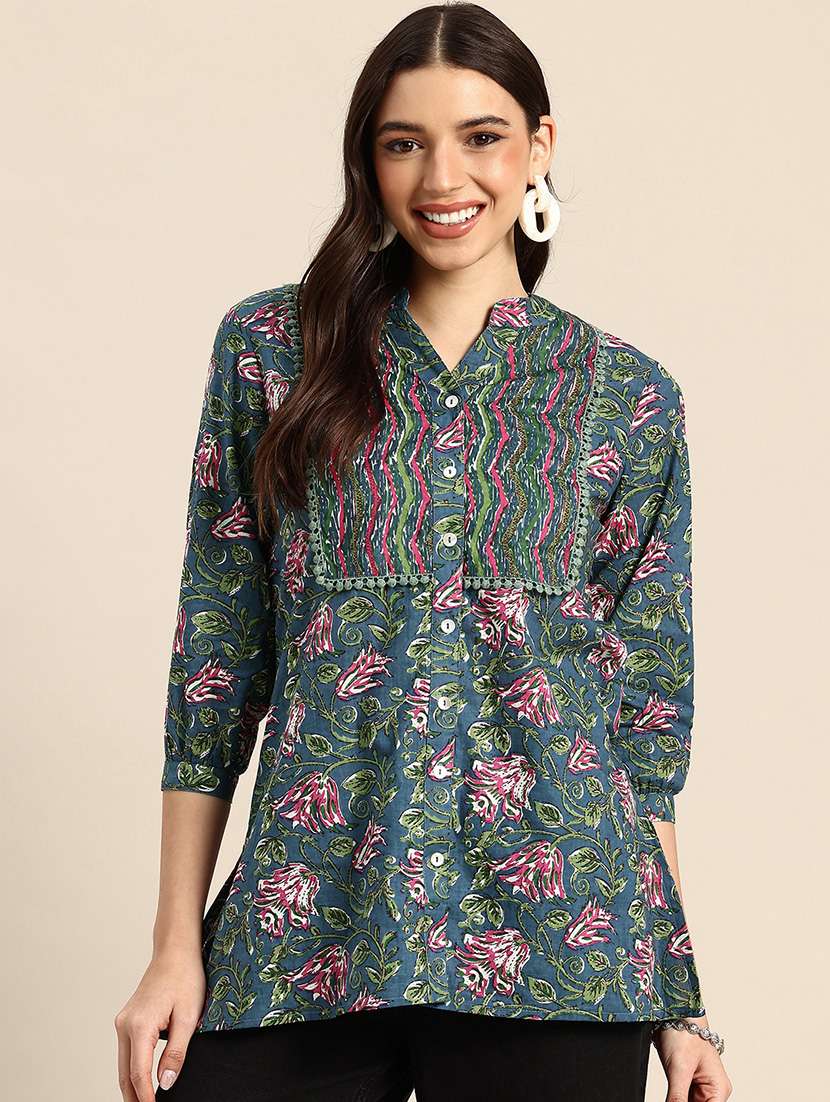 women printed three quarter sleeves straight kurti