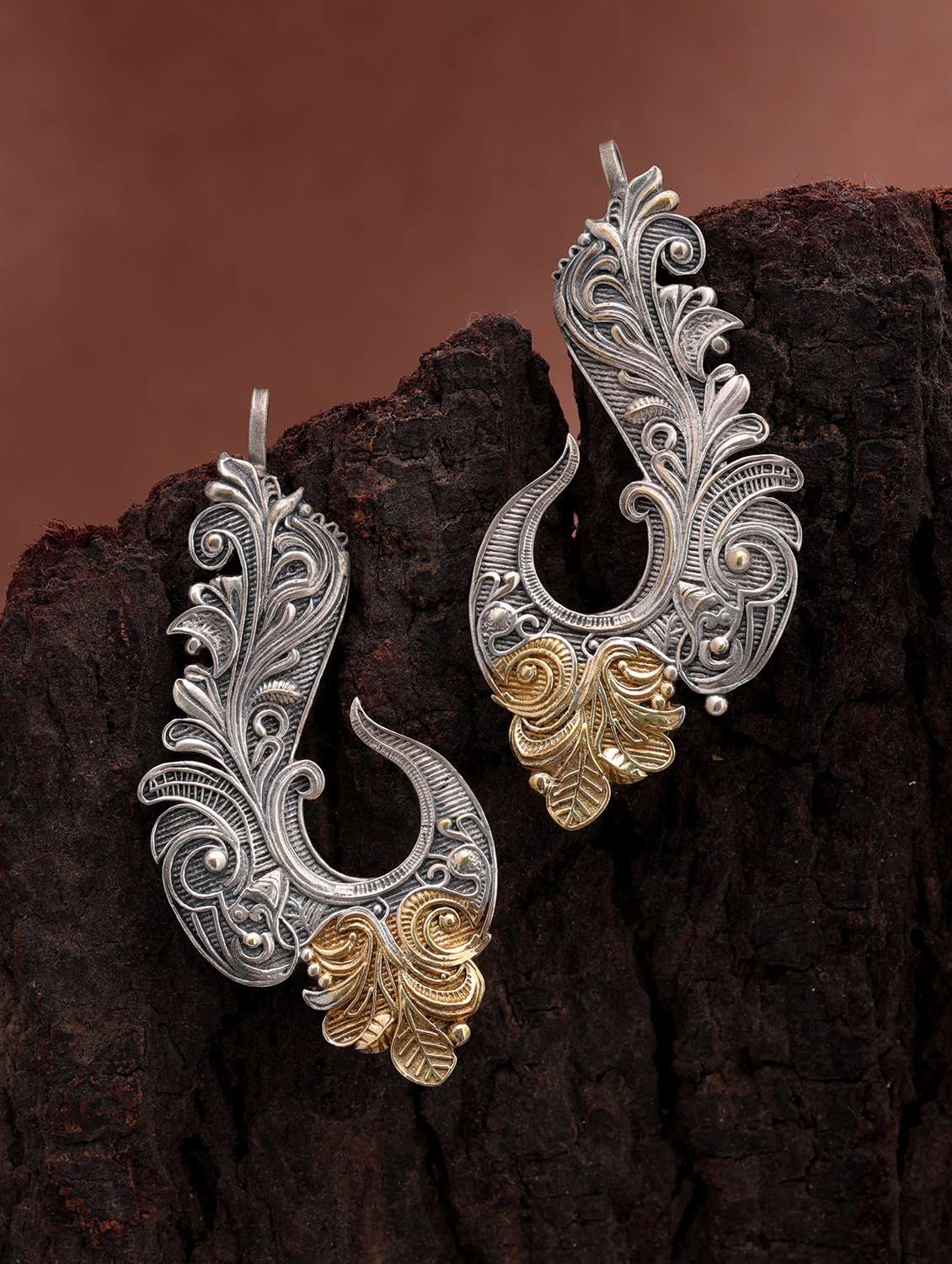 Women Oxidised Dual Tone Earcuff - 22720159 -  Standard Image - 1