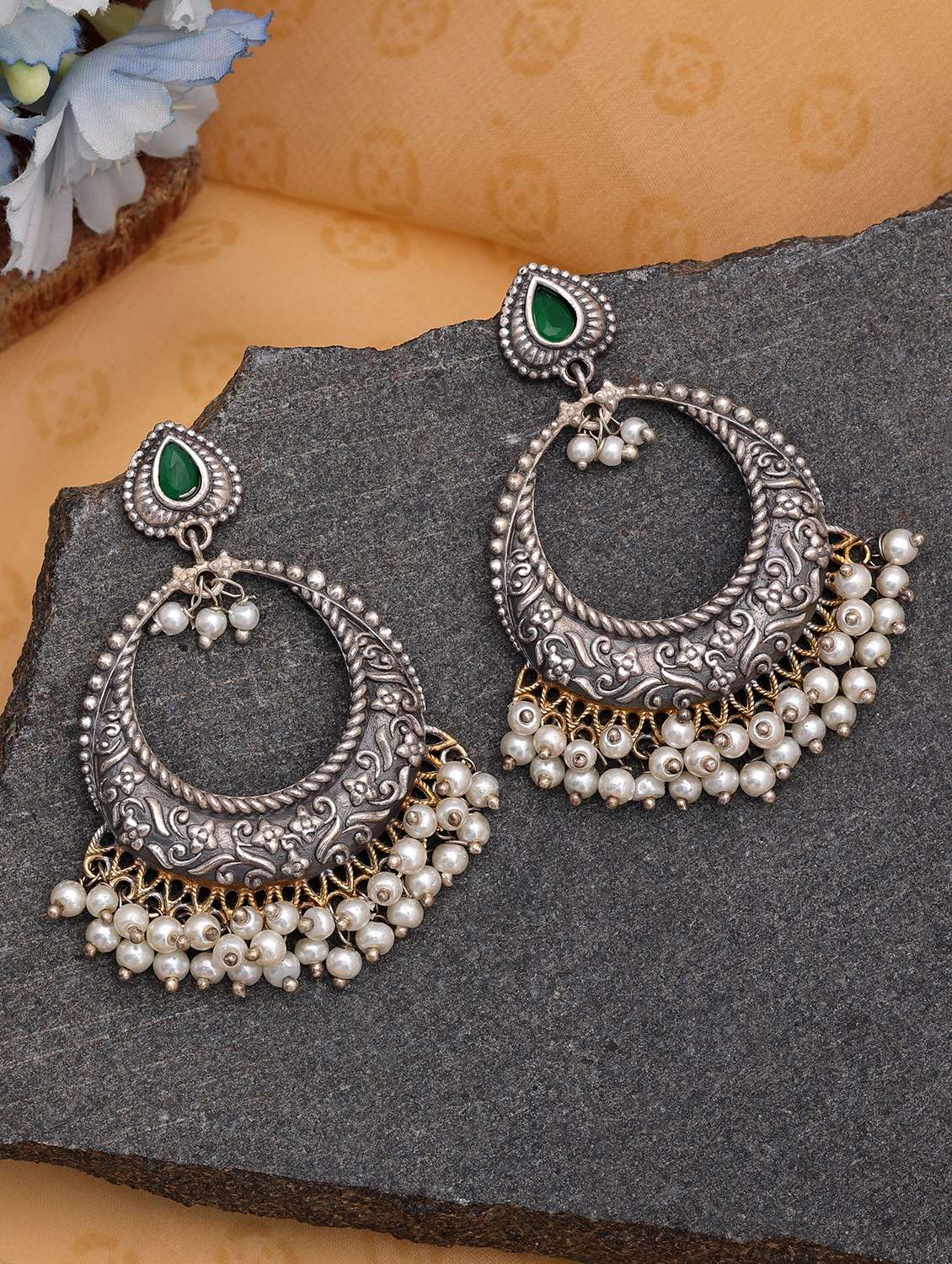 Women Oxidised Dual Tone Green Stone Chandbali - 22720174 -  Standard Image - 1