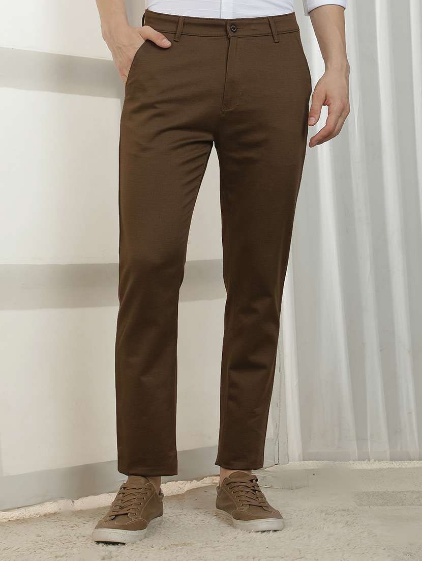 men solid mid rise chinos casual trouser