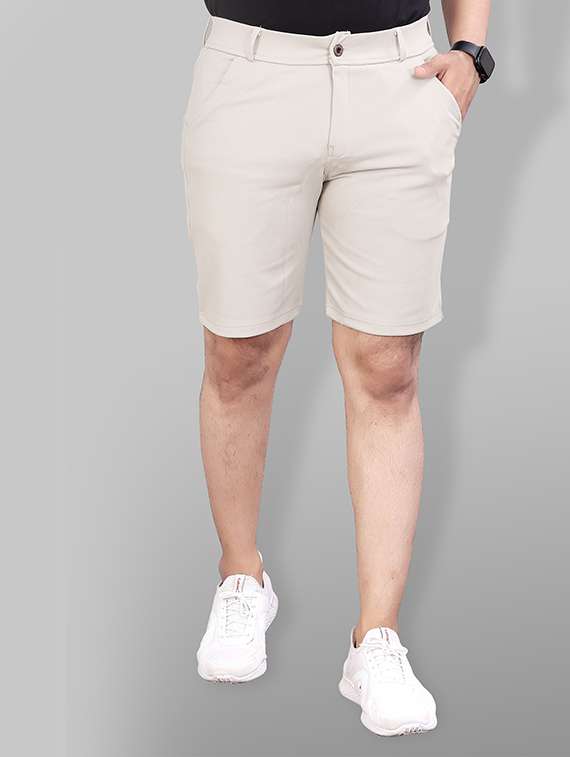 Men Solid Mid Rise Regular Fit Shorts - 22720539 -  Standard Image - 1