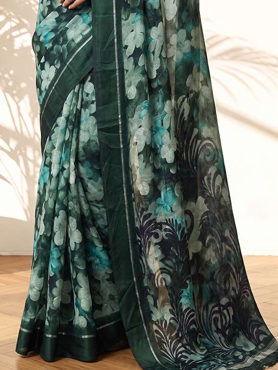 Women Printed Casual Wear Saree With Blouse - 22721873 -  Standard Image - 1
