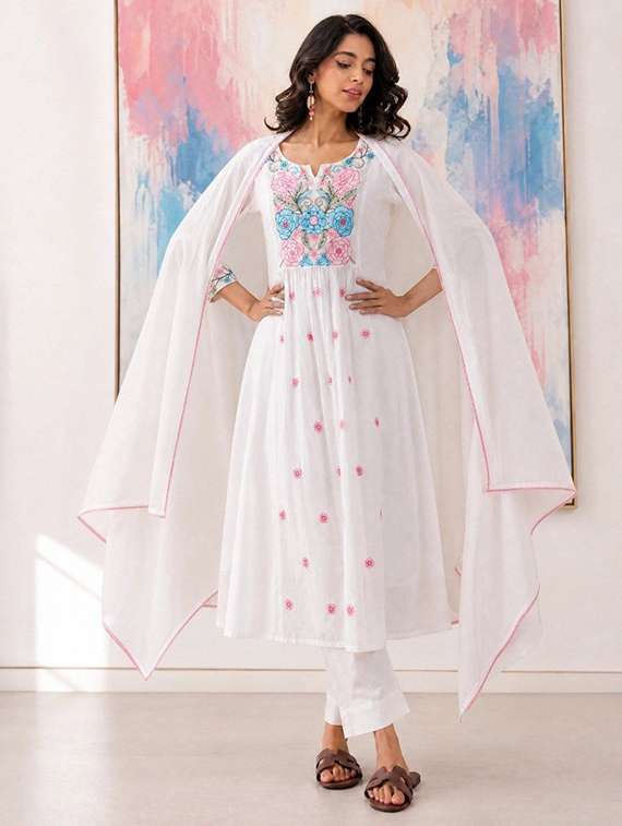 Women Embroidered Three Quarter Sleeves Kurta Pant Set With Dupatta - 22722136 -  Standard Image - 4