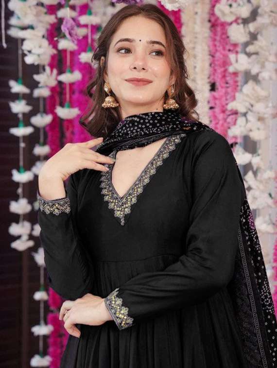 Women Embroidered Long Sleeves Kurta Palazzo Set With Dupatta - 22722139 -  Standard Image - 1