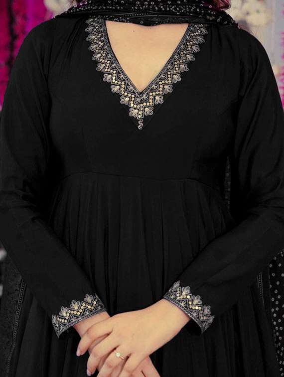 Women Embroidered Long Sleeves Kurta Palazzo Set With Dupatta - 22722139 -  Standard Image - 4
