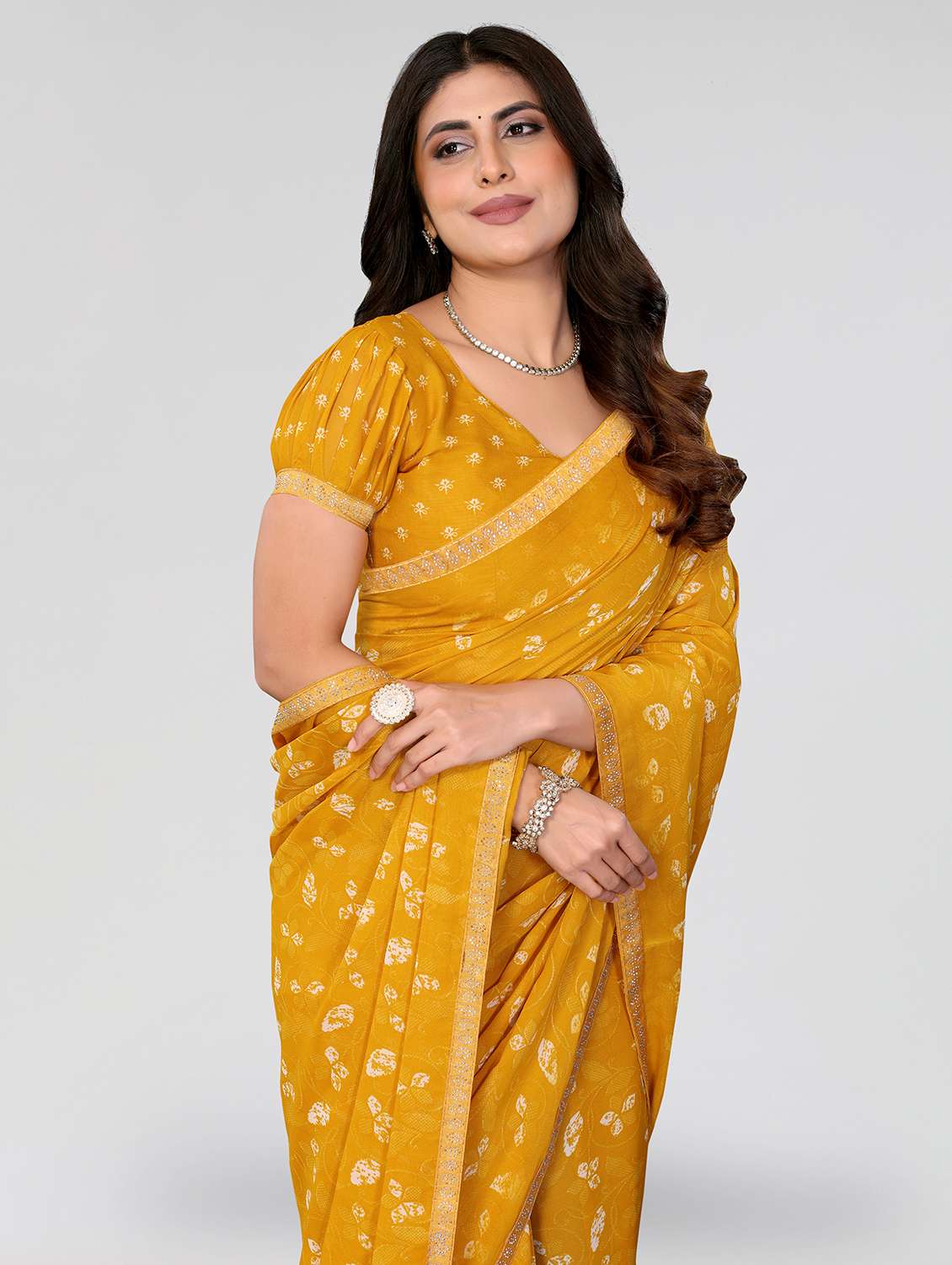 Women Printed Casual Wear Saree With Blouse - 22722801 -  Standard Image - 1