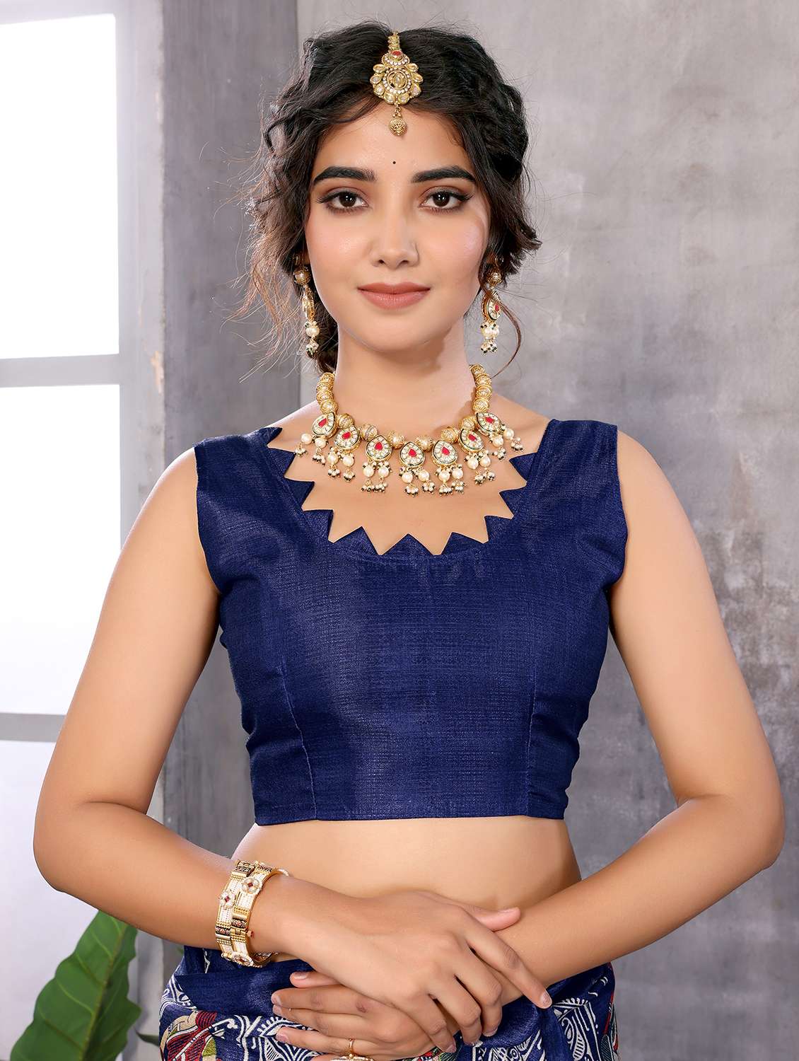 Women Printed Casual Wear Saree With Blouse - 22722993 -  Standard Image - 4