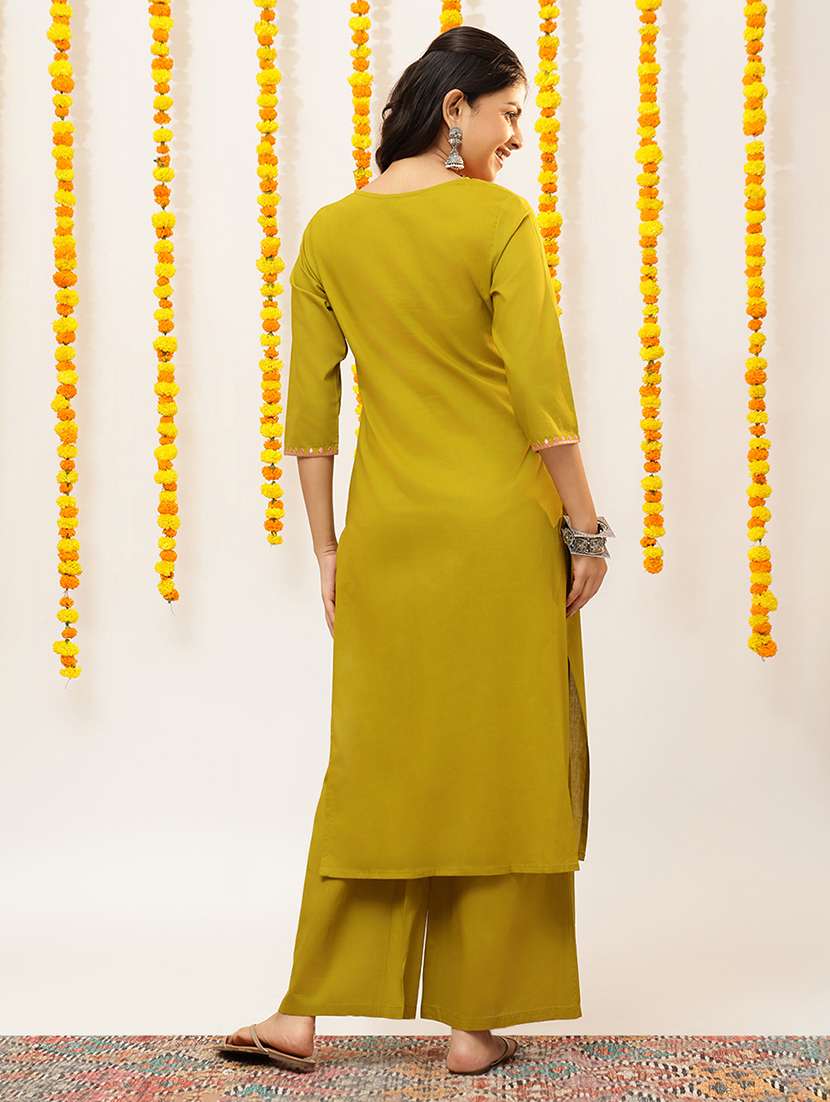 Women Embroidered Three Quarter Sleeves Kurta Palazzo Set - 22725716 -  Standard Image - 4