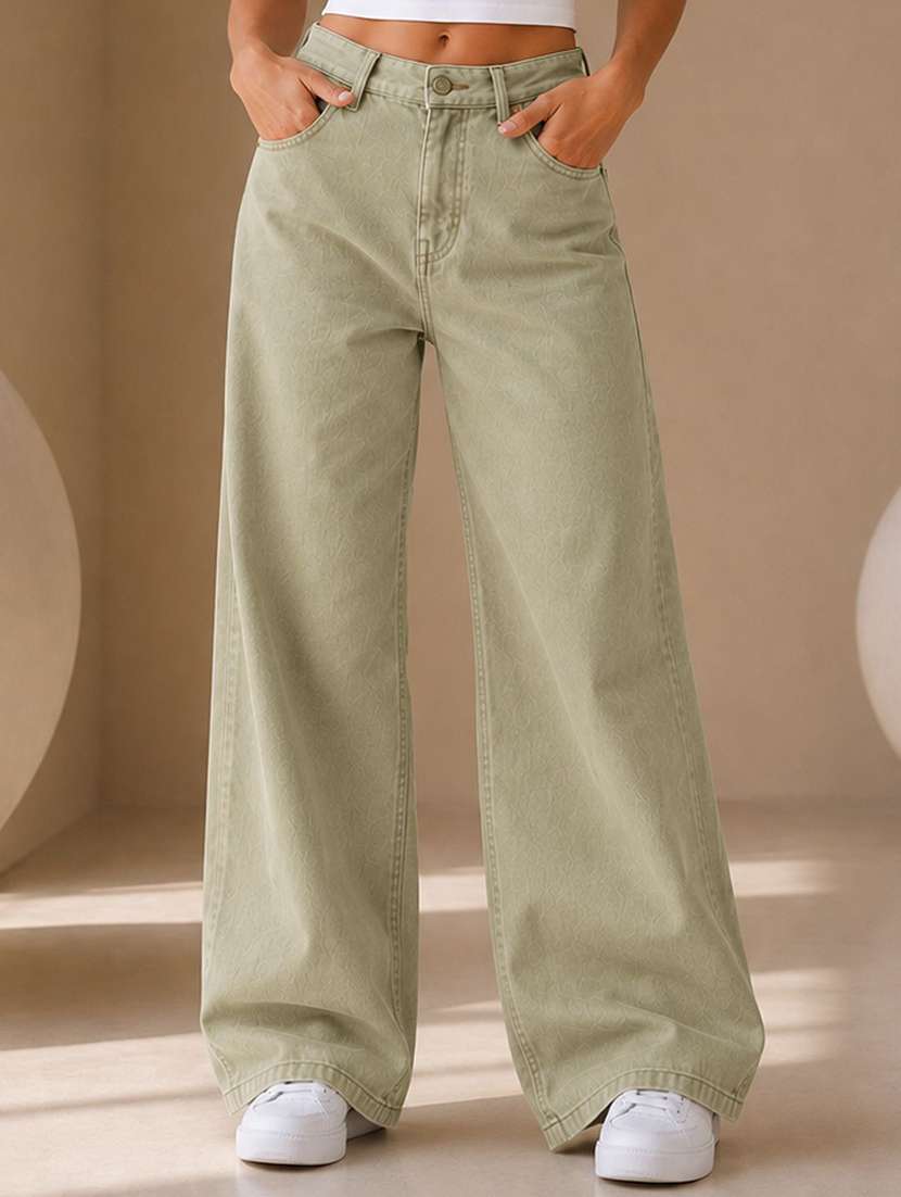 women solid mid rise wide leg jeans