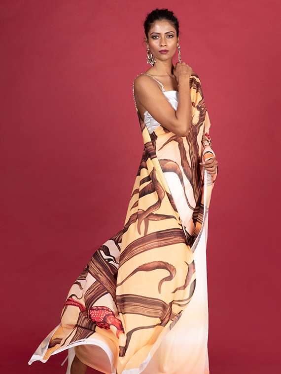 Women Printed Casual Wear Saree With Blouse - 22728861 -  Standard Image - 1