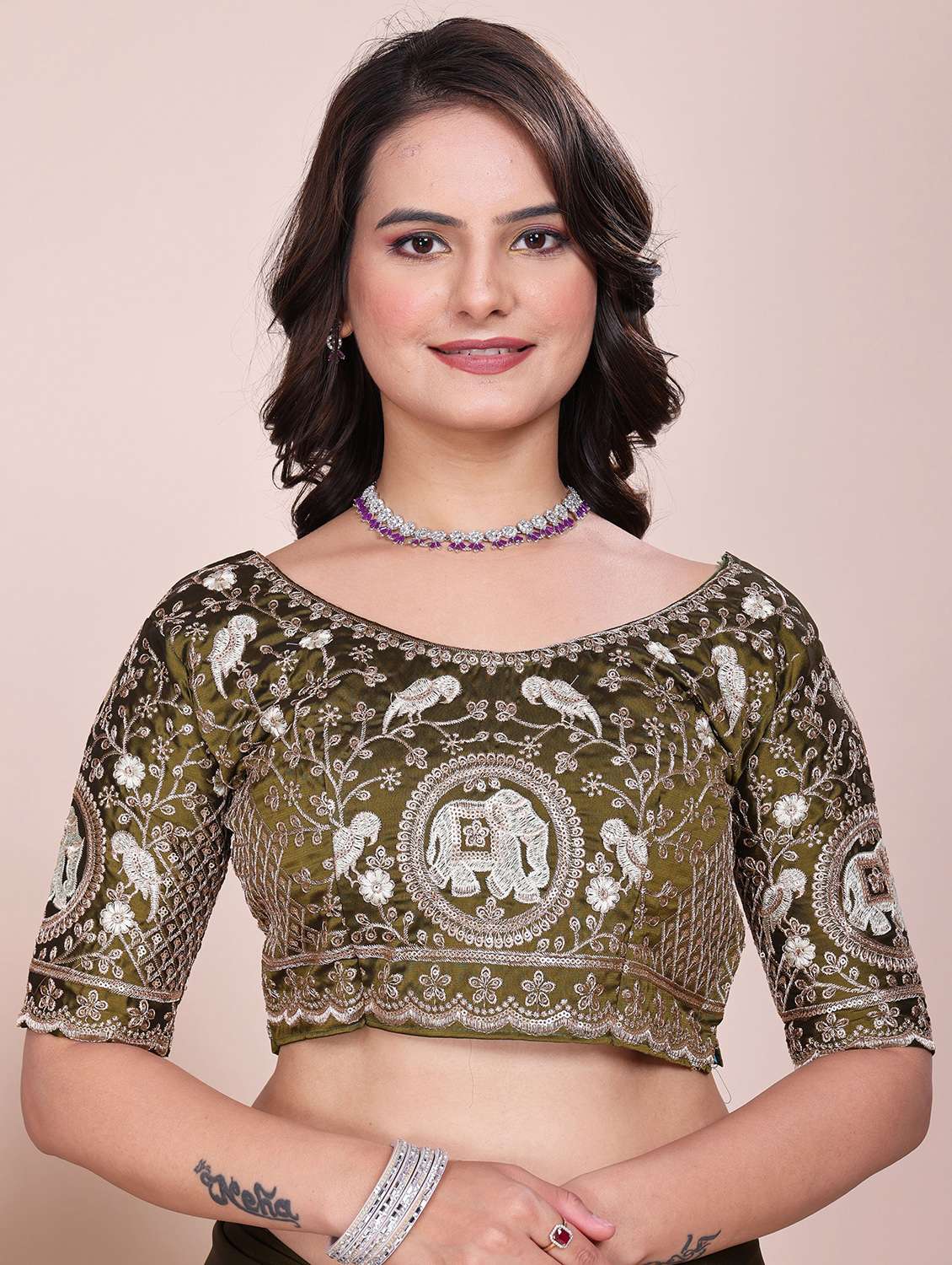 Women Solid With Bordered Saree With Blouse - 22729112 -  Standard Image - 4