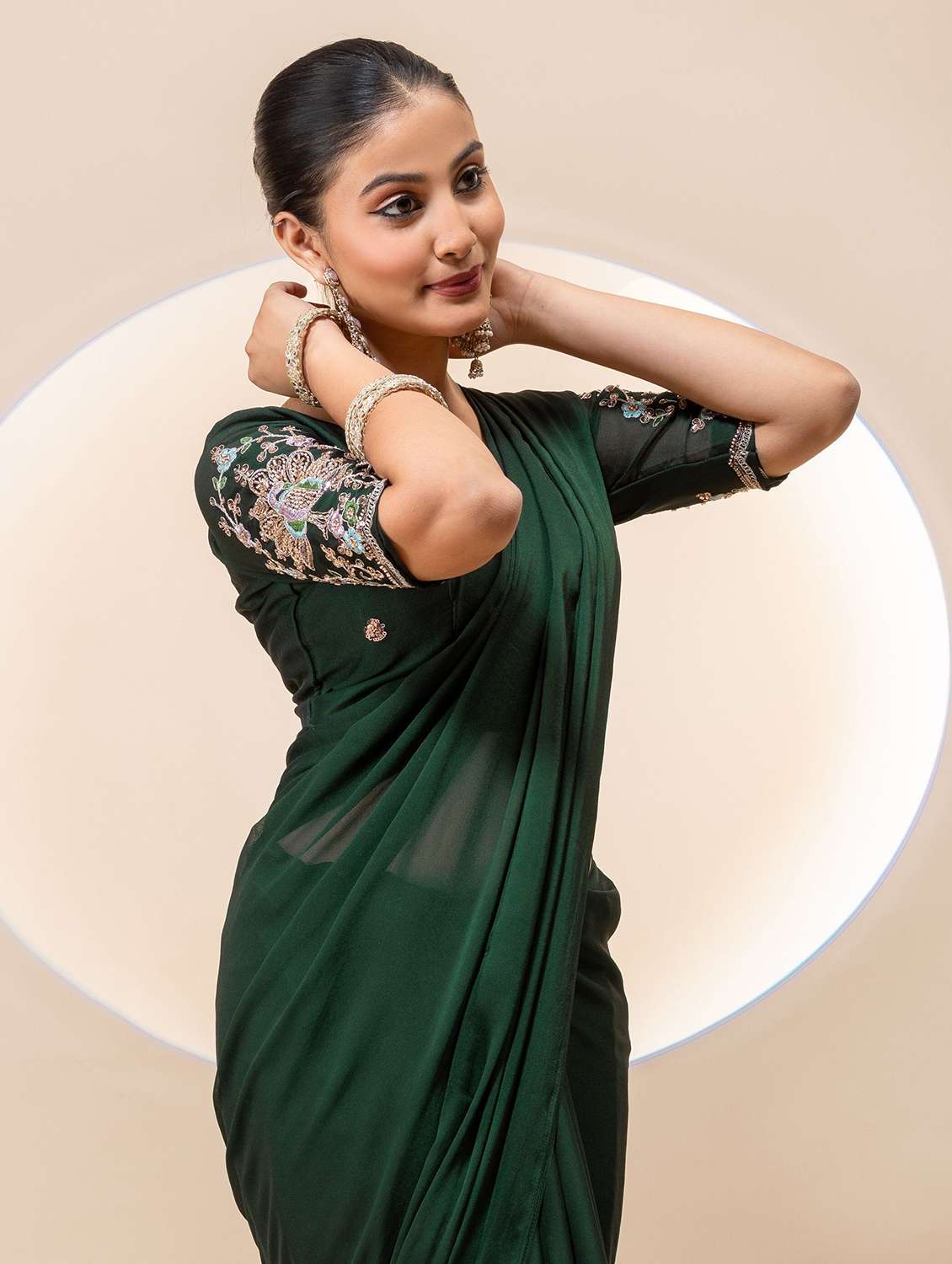 Women Solid Plain Saree With Blouse - 22729286 -  Standard Image - 1