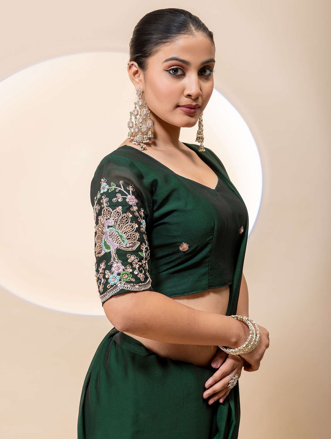 Women Solid Plain Saree With Blouse - 22729286 -  Standard Image - 4