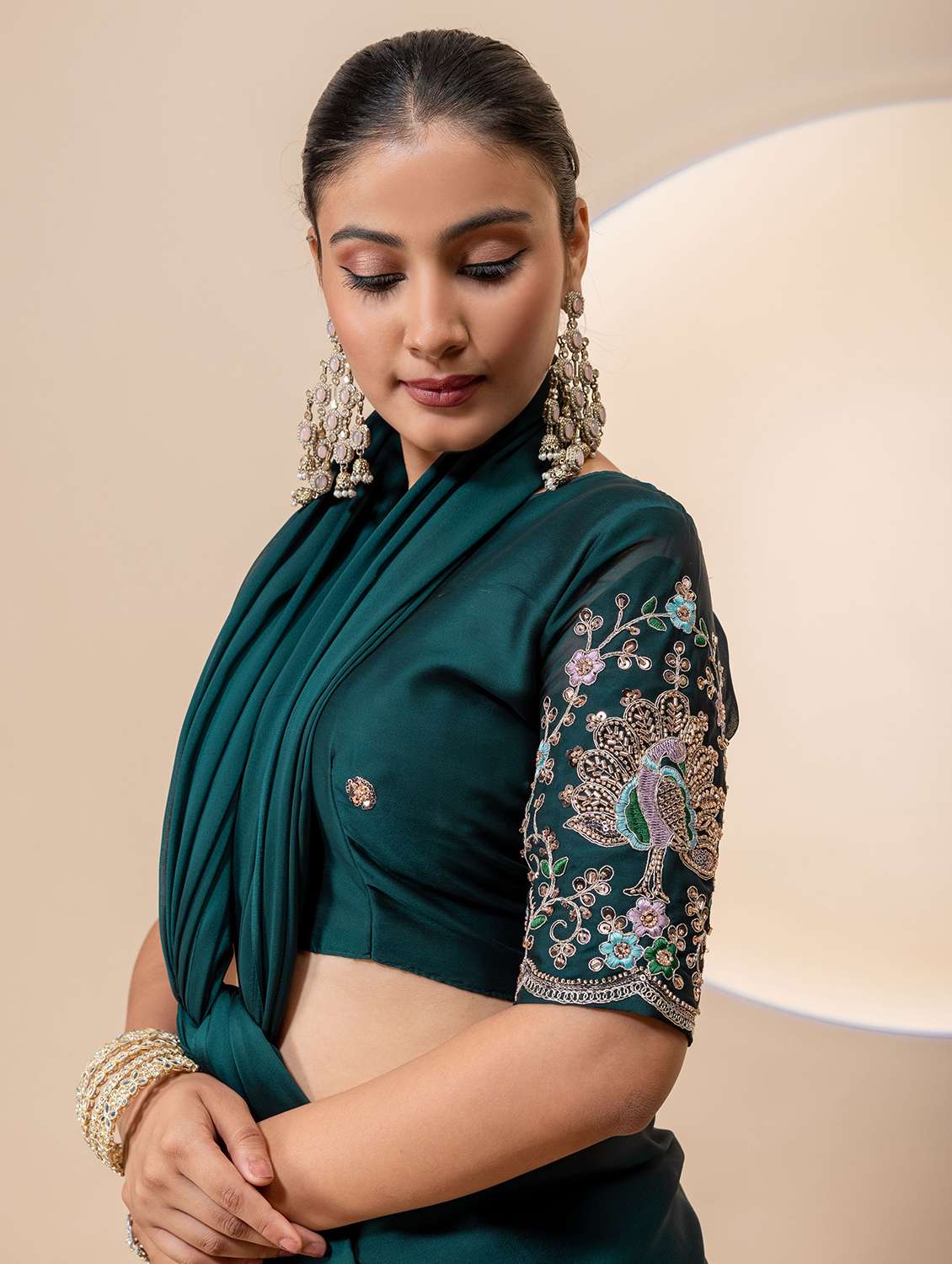 Women Solid Plain Saree With Blouse - 22729288 -  Standard Image - 1