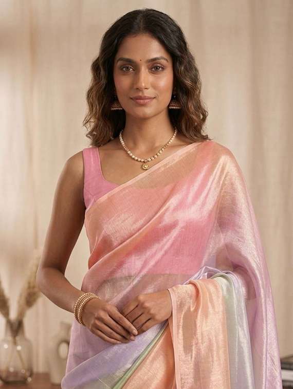 Women Printed Casual Wear Saree With Blouse - 22729472 -  Standard Image - 1