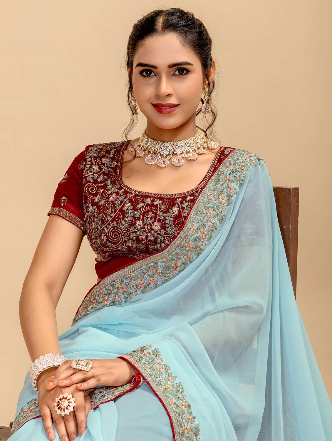 Women Solid With Bordered Saree With Blouse - 22729509 -  Standard Image - 1