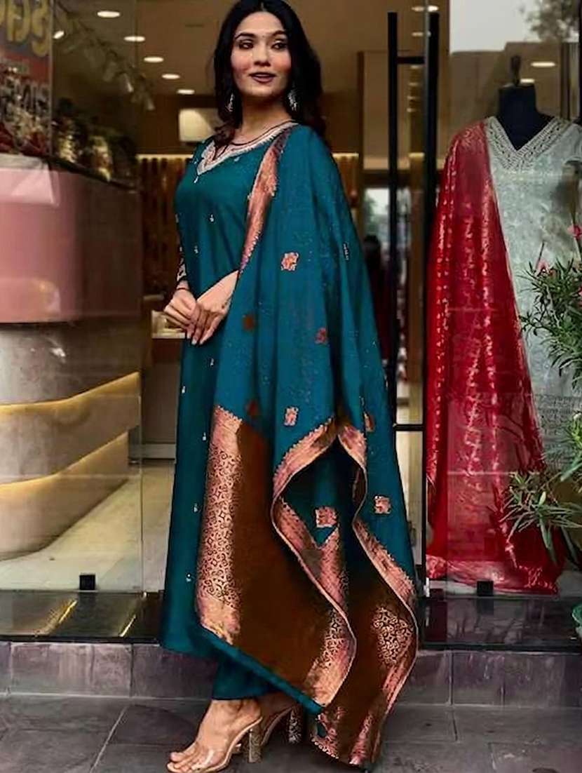 Women Embroidered Three Quarter Sleeves Kurta Pant Set With Dupatta - 22730230 -  Standard Image - 1