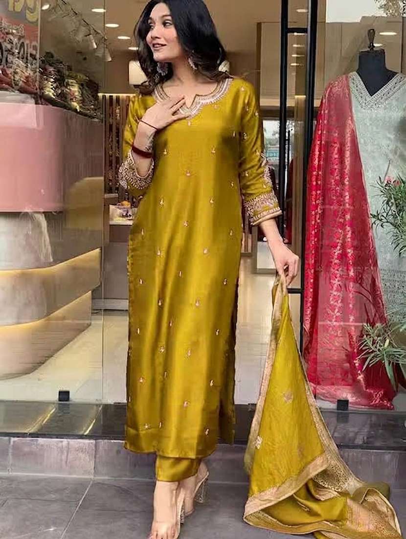 Women Embroidered Three Quarter Sleeves Kurta Pant Set With Dupatta - 22730232 -  Standard Image - 1