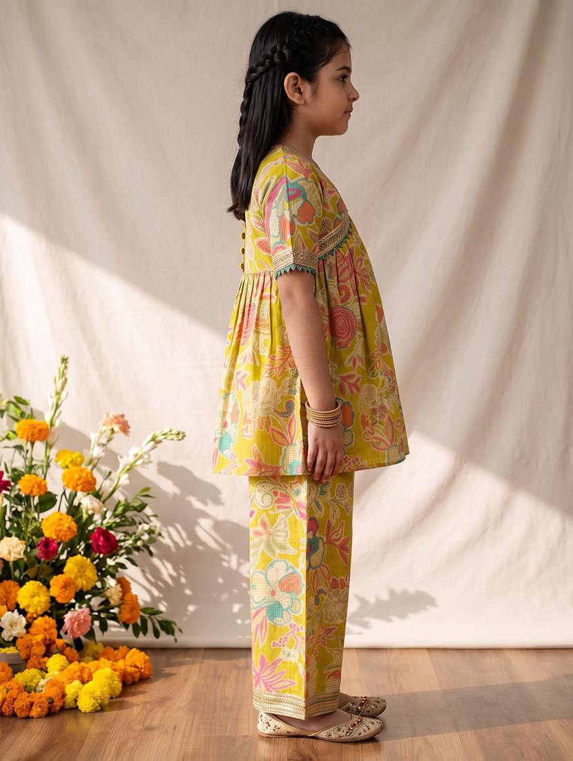 Girls Printed Short Sleeves Kurta Pant Set - 22732456 -  Standard Image - 1