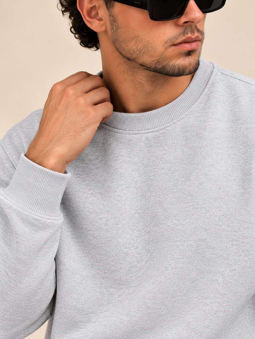 Men Solid Long Sleeve Regular Fit Sweatshirt - 22732520 -  Standard Image - 1
