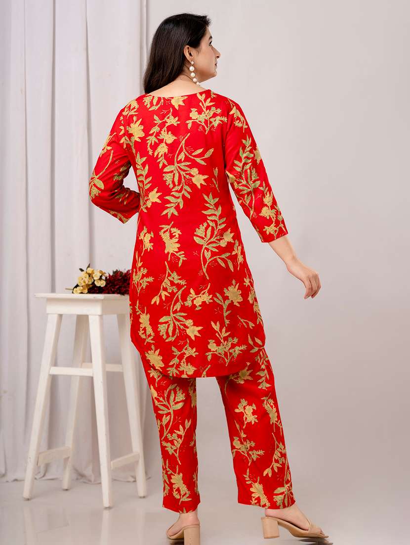 Women Printed Three Quarter Sleeves Ethnic Co-ord Set - 22735389 -  Standard Image - 4