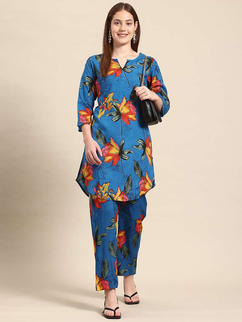 Women Printed Three Quarter Sleeves Ethnic Co-ord Set - 22735402 -  Standard Image - 1